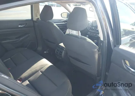 2019 Nissan Altima 2.5 Sv z USA, uszkodzony, nr VIN 1N4BL4DV8KC107608